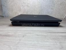 Продаю PlayStation 4 Slim 