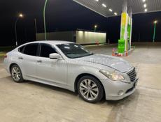 Infiniti M35