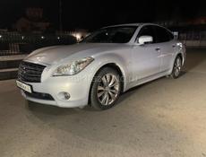 Infiniti M35