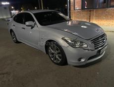 Infiniti M35