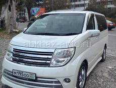 Nissan Elgrand