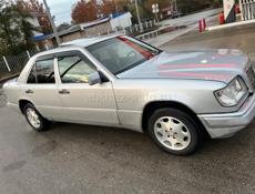 Mercedes-Benz 124