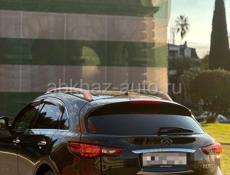 Infiniti FX