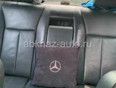 Mercedes-Benz 200-Series