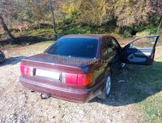 Audi 100