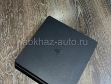 PS4 SLIM. Отдам все что на фотке все вместе с проводами , все работает идеально 