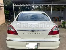 Nissan President