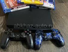 Ps 4 slim в ИДЕАЛЕ ВСЕ ЧТО НА ФОТО СО ВСЕМ ПРОВОДАМИ ОТДАМ   5 игр 2 джостика 
