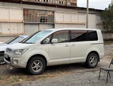 Mitsubishi Diamante