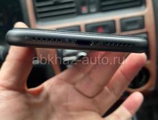 11-й iPhone 128 