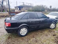 Audi 80