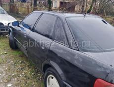 Audi 80