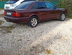 Audi 100