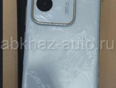 Infinix zero 30 8/256 120gz