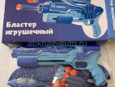 Продаётся детский бластер пистолет с самолётом и мягкими пулями, цель для игры в подарок!