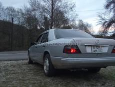 Mercedes-Benz 124