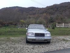 Mercedes-Benz 124