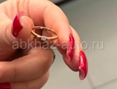 Продается кольцо золотое 
