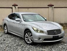 Nissan fuga