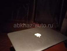 Продам Макбук 