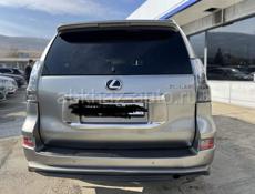 Lexus GX