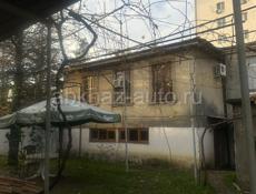 Продается дом по Чачба 82 около рынка ориентир кривой дом 3 соток Дом под снос С документами проблем нет +79407272787