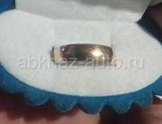 Продаю кольцо золотое 585/4гр