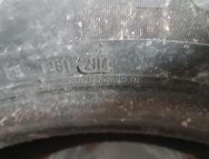 R19  235/55