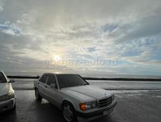 Mercedes-Benz 190