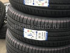 235/40 R19 // 265/35 R19 Triangle EffxSport th202