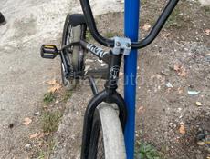 Продаётся велик bmx в хорошем состоянии 14т торг уместен 