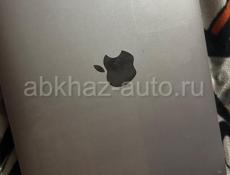 Продам Macbook в хорошем состоянии 