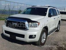 Toyota Sequoia