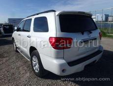 Toyota Sequoia