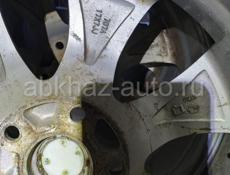 Продаются шины с дисками  215/55 R17