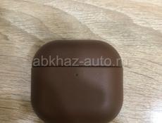 Продаётся чехол кожаный на AirPods 4