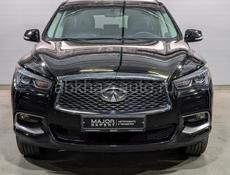 Infiniti QX56