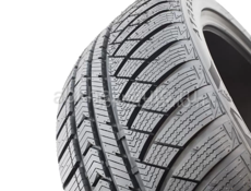 Всесезонные шины 215/50 R17- Новые