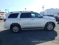 Toyota Sequoia