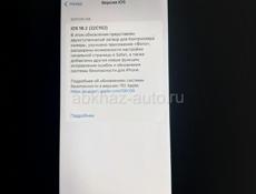 Продаётся айфон 11 на 256 гб менялся экран чуть трещины 
