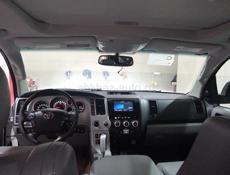 Toyota Sequoia