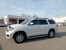 Toyota Sequoia