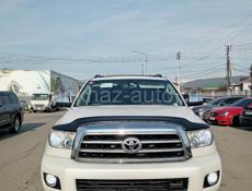 Toyota Sequoia