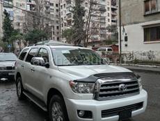 Toyota Sequoia