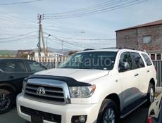 Toyota Sequoia