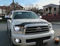 Toyota Sequoia