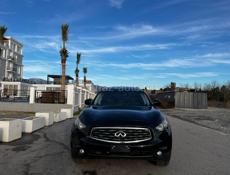 Infiniti FX