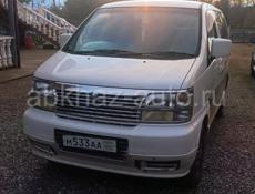 Nissan Elgrand