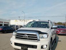 Toyota Sequoia