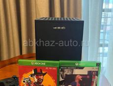 xbox series x, 1 джостик, диски фифа21, red dead2, на аккаунте куплена  forza horizon4